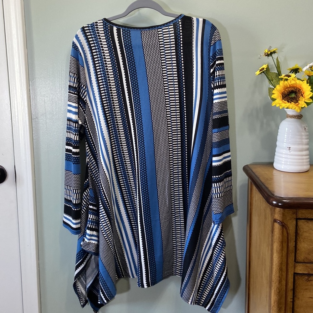 Beyond This Plane Women’s Asymmetrical Tunic Size Large #278 - Picture 8 of 9